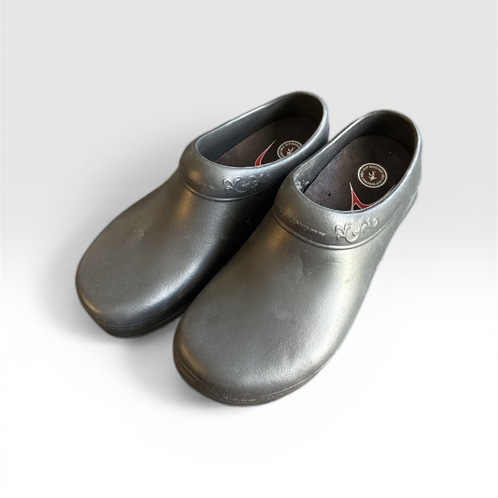 Skechers Men's Gray Slip-On Loafers